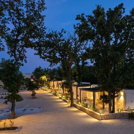 Dionis Zaton Campsite *